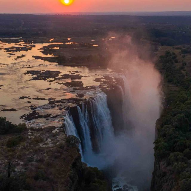 Водопадът Виктория: Райската градина на Африка